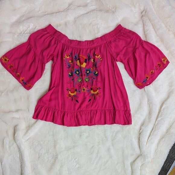Umgee Bright Pink Off the Shoulder Fiesta Top Embroidery Detail Size Small - Picture 1 of 8
